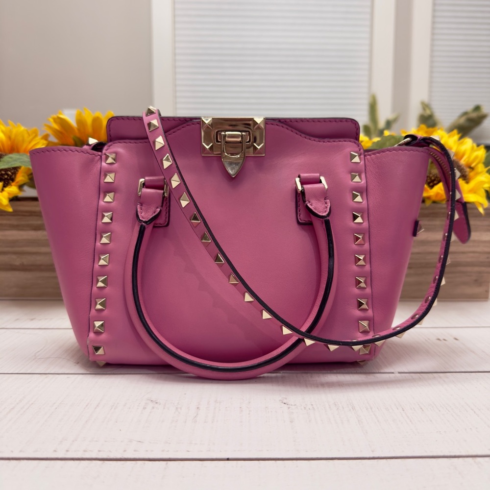 Pink Valentino Garavani Small Leather Rockstud Tote